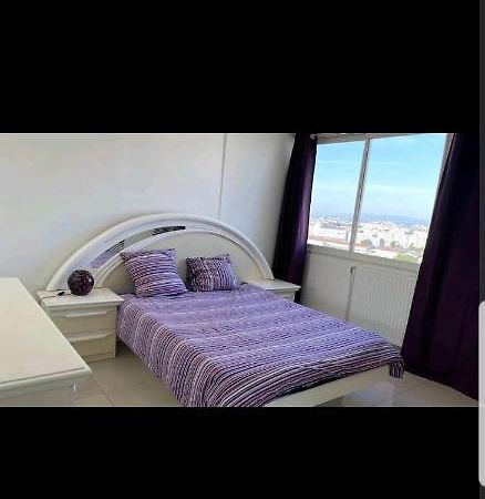 Appartement Laurent Bonnevay Villeurbanne Esterno foto